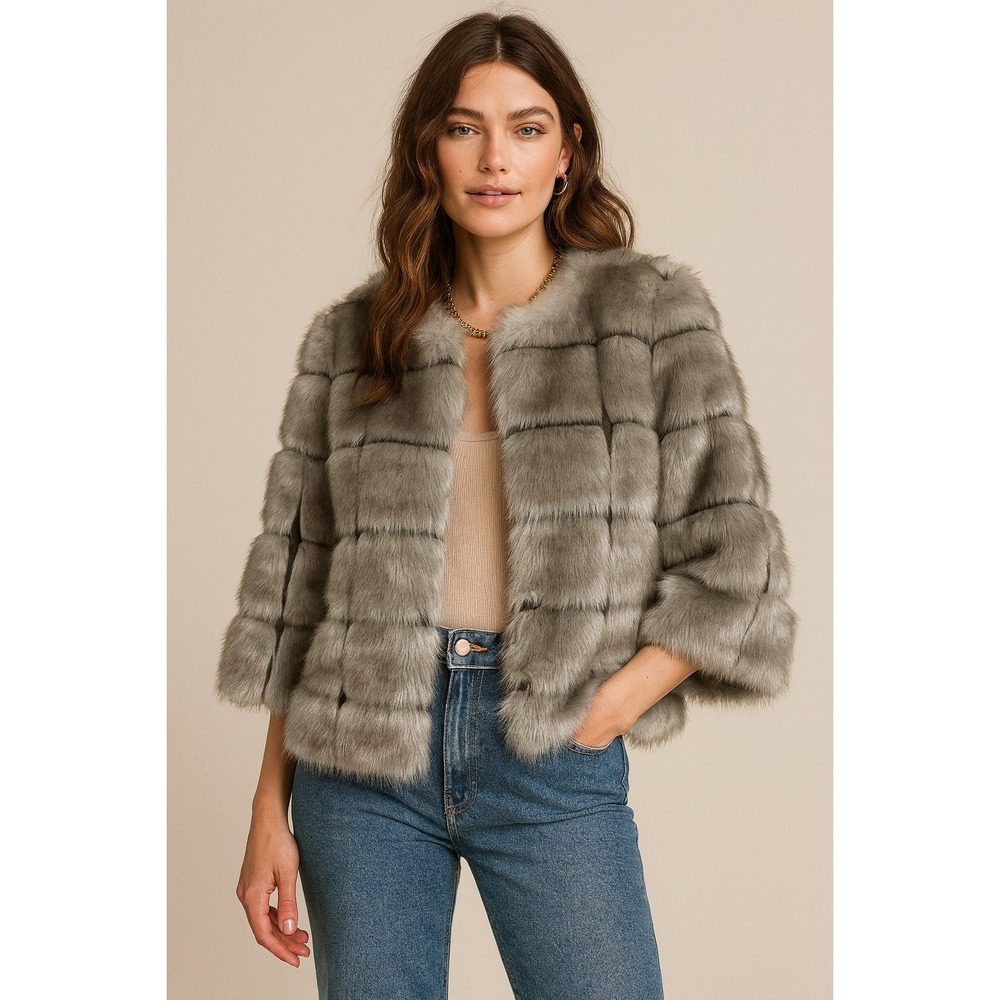 Cirana  Jacket M Faux Fur Full Zip Gray‎ 3/4 Sleeves Glam Luxury Statement
